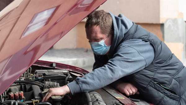 No verificar el manual del usuario antes de comenzar la reparación