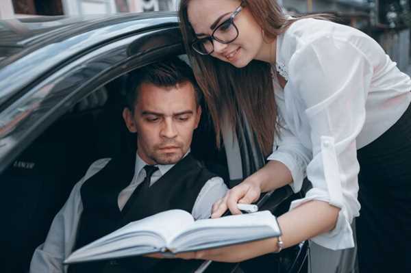 Guía para comprar autos clásicos en subasta Guía para comprar autos clásicos en subasta