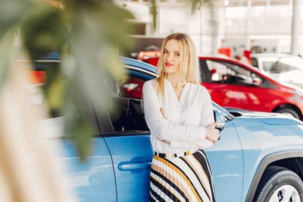 Factores que influyen en la elección de coches en 2025