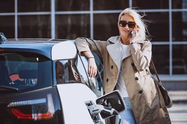 Comparativa de características clave en coches urbanos