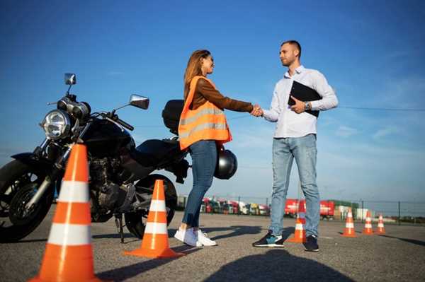 Equipamiento indispensable para la protección del motociclista
